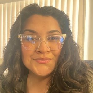 Meet your Posher, Maritza